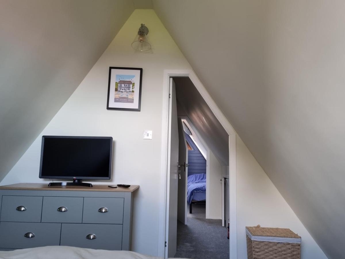 Chalet Brightstone Kingsdown Cliffs Location With Indoor Pool, Tennis Court, Mini-Golf Short Walk To Beach And 3 Great Local Pubs المظهر الخارجي الصورة